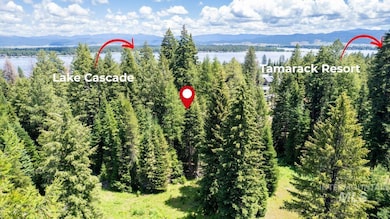 Bird's eye view of a water and mountain view