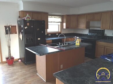 13720 134th Rd, Hoyt, KS 66440 - photo 3
