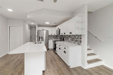 4315 Tyler Cir N, Saint Petersburg, FL 33709 - photo 6