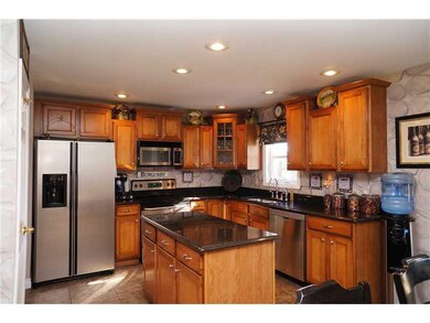 393 Woodside Ct, Batesville, IN 47006 - photo 4