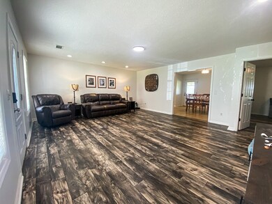 1414 Deer Run Cir, Tifton, GA 31793 - photo 6