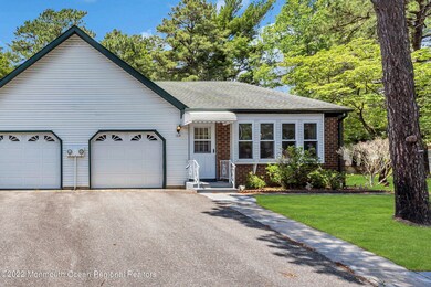 12B Pembroke Ln unit B, Whiting, NJ 08759 - photo 5