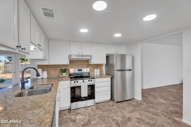 607 E Holmes Ave-10