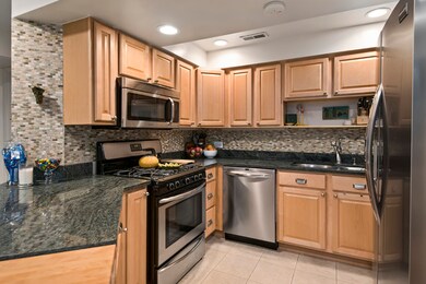 1920 N Howe St unit A, Chicago, IL 60614 - photo 5