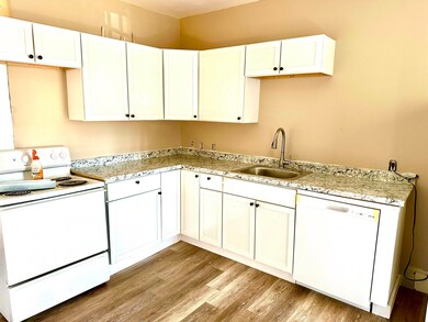 16 Walnut St, Somersworth, NH 03878 - photo 6