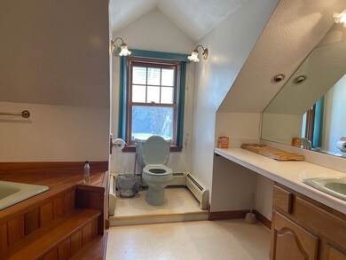 41 Arch St, Ludlow, MA 01056 - photo 6
