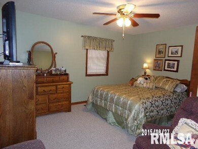 11 Acorn Dr, Harrisburg, IL 62946 - photo 7