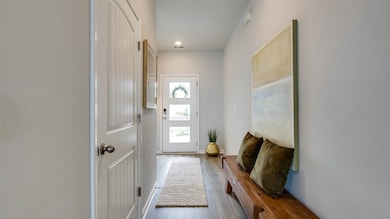 284 London Ct, Baxter, TN 38544 - photo 2