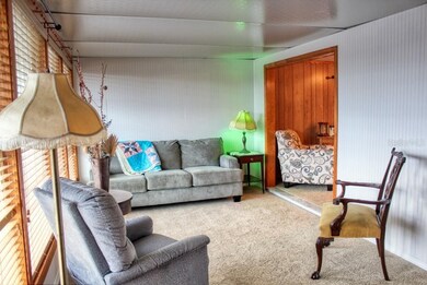 35125 McCulloughs Leap, Zephyrhills, FL 33541 - photo 5