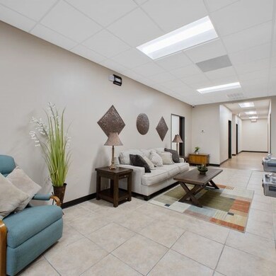 703 Malone St, Tomball, TX 77375 - photo 6