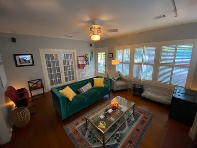 1706 Cherryhurst St, Houston, TX 77006 - photo 2