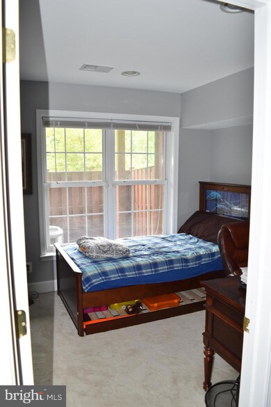 2460 Terra Cotta Cir, Herndon, VA 20171 - photo 7