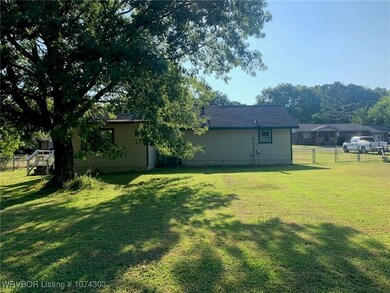 603 Pecan St, Muldrow, OK 74948 - photo 5