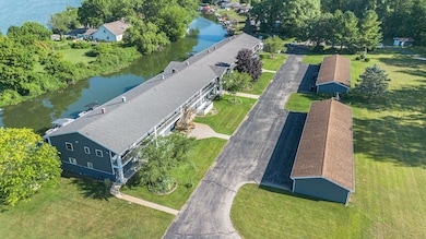 68570 Morton Dr unit 206, Edwardsburg, MI 49112 - photo 5