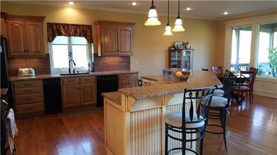 Island Kitchen with Breakfast Area overlook screen