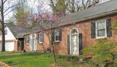 18 Graham Ave, Frankfort, KY 40601 - photo 2