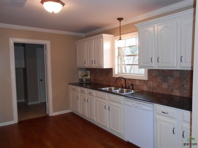 726 Wilma St, Tyler, TX 75701 - photo 6