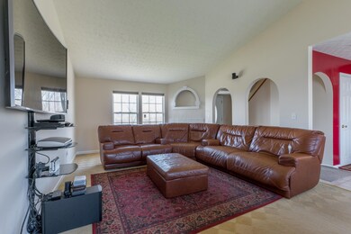 3350 Kady Ln, Columbus, OH 43232 - photo 5