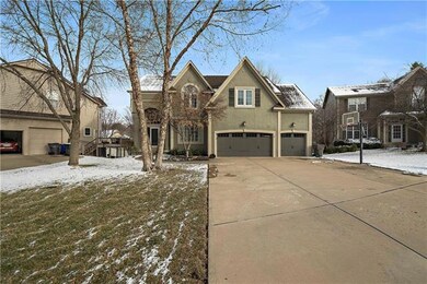 14721 S Hallet St, Olathe, KS 66062 - photo 2