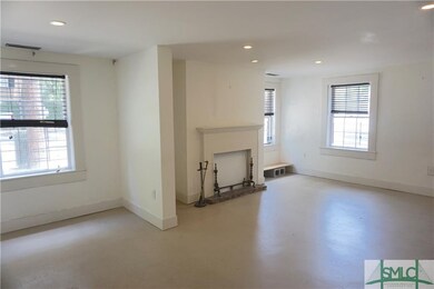 124 E Jones St unit Garden, Savannah, GA 31401 - photo 4