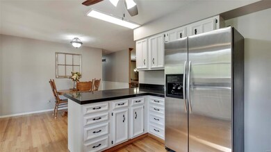 Kitchen with Breakfast Bar