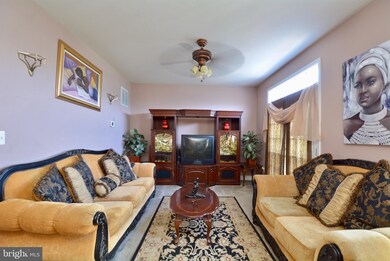 515 Touchdown Dr, Hyattsville, MD 20785 - photo 5