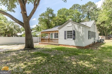 214 Mimosa Dr, Dublin, GA 31021 - photo 2