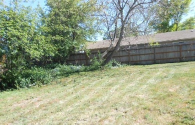 731 SW Bridge St, Grants Pass, OR 97526 - photo 5