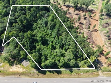 Outline is approximate only.