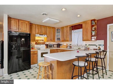 15 Honeysuckle Ln, Swedesboro, NJ 08085 - photo 6