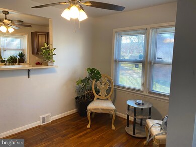 1131 Booker Dr, Capitol Heights, MD 20743 - photo 4