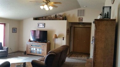 332 Hickory Ct, Nampa, ID 83686 - photo 2