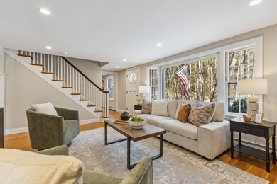 692 Pearl St, Reading, MA 01867 - photo 5
