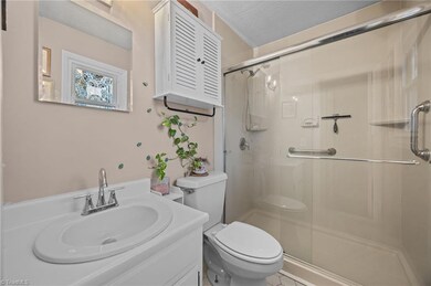 931 Ransom Rd, Winston Salem, NC 27106 - photo 7