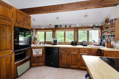 376 Kitchen-7188746