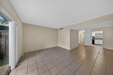 809 W Oakland Park Blvd unit J5, Wilton Manors, FL 33311 - photo 6