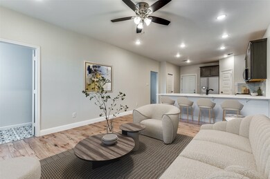 1260 E Magnolia Ave, Fort Worth, TX 76104 - photo 4