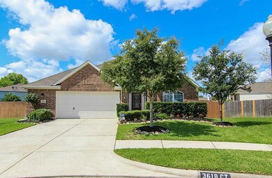3618 Barrington Ct, Pearland, TX 77584 - photo 2