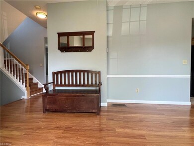 27002 Glenside Ln, Olmsted Falls, OH 44138 - photo 4