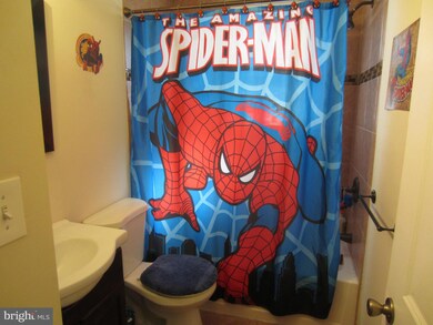 8433 Bay Dr, Pasadena, MD 21122 - photo 6