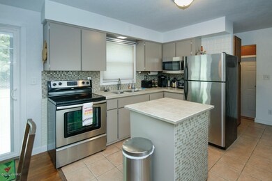 18 26th St-106