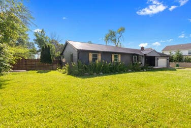 6750 Walters Rd, Clarkston, MI 48346 - photo 2