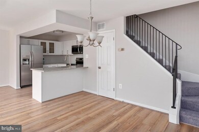 7912 Chapel Cove Dr, Laurel, MD 20707 - photo 3