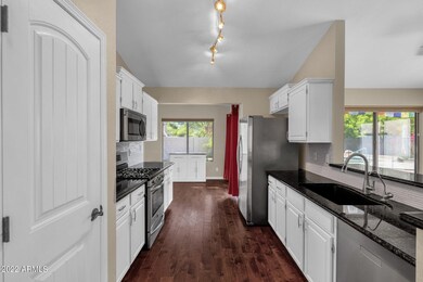 9-web-or-mls-13270-n-90th-way