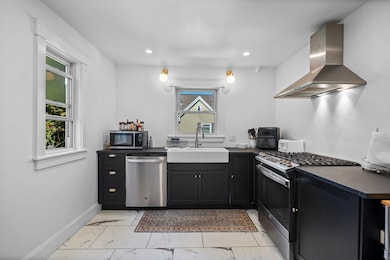 90 Pierce St, Malden, MA 02148 - photo 2