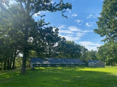 4.4-299backviewofproperty