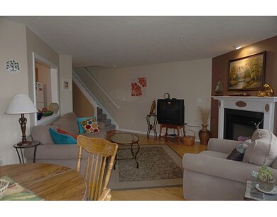 104 Bridle Cross Rd unit 104, Fitchburg, MA 01420 - photo 5