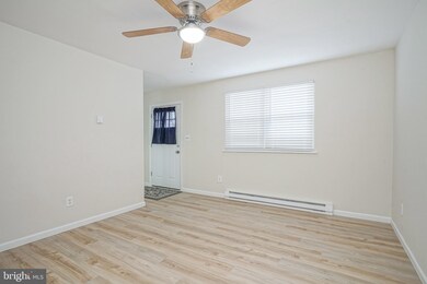 206 W Adams St, Paulsboro, NJ 08066 - photo 4
