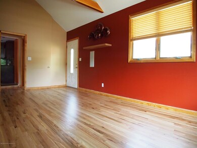 (4)Living Room & Dining Room
