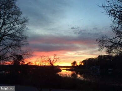 619 Harbor Dr, Annapolis, MD 21403 - photo 3